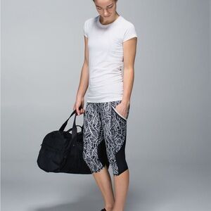 lululemon Run A Marathon Crop Black & White Patterned Leggings-NEW WITH TAGS-